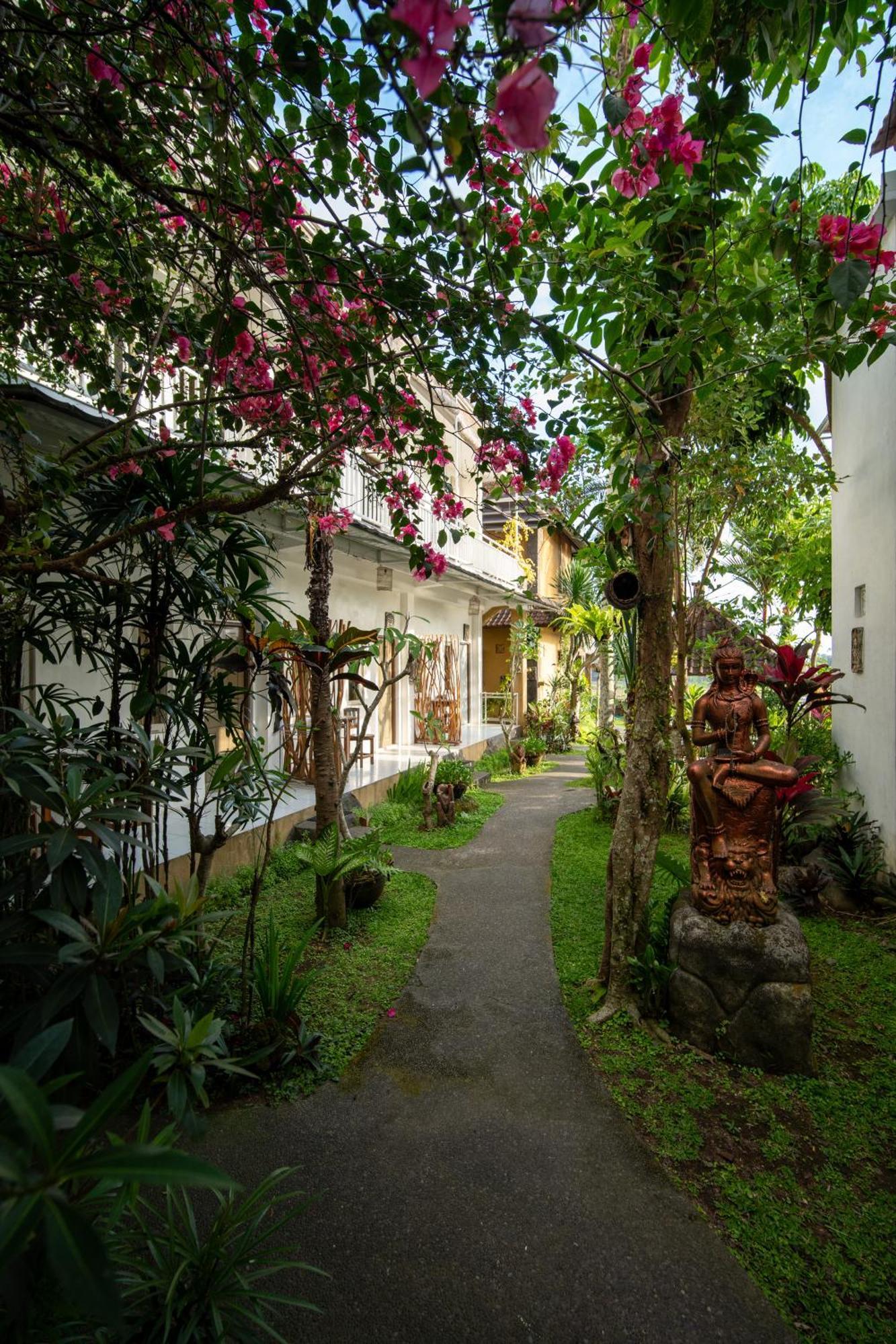 Kubu Sari Ubud Extérieur photo