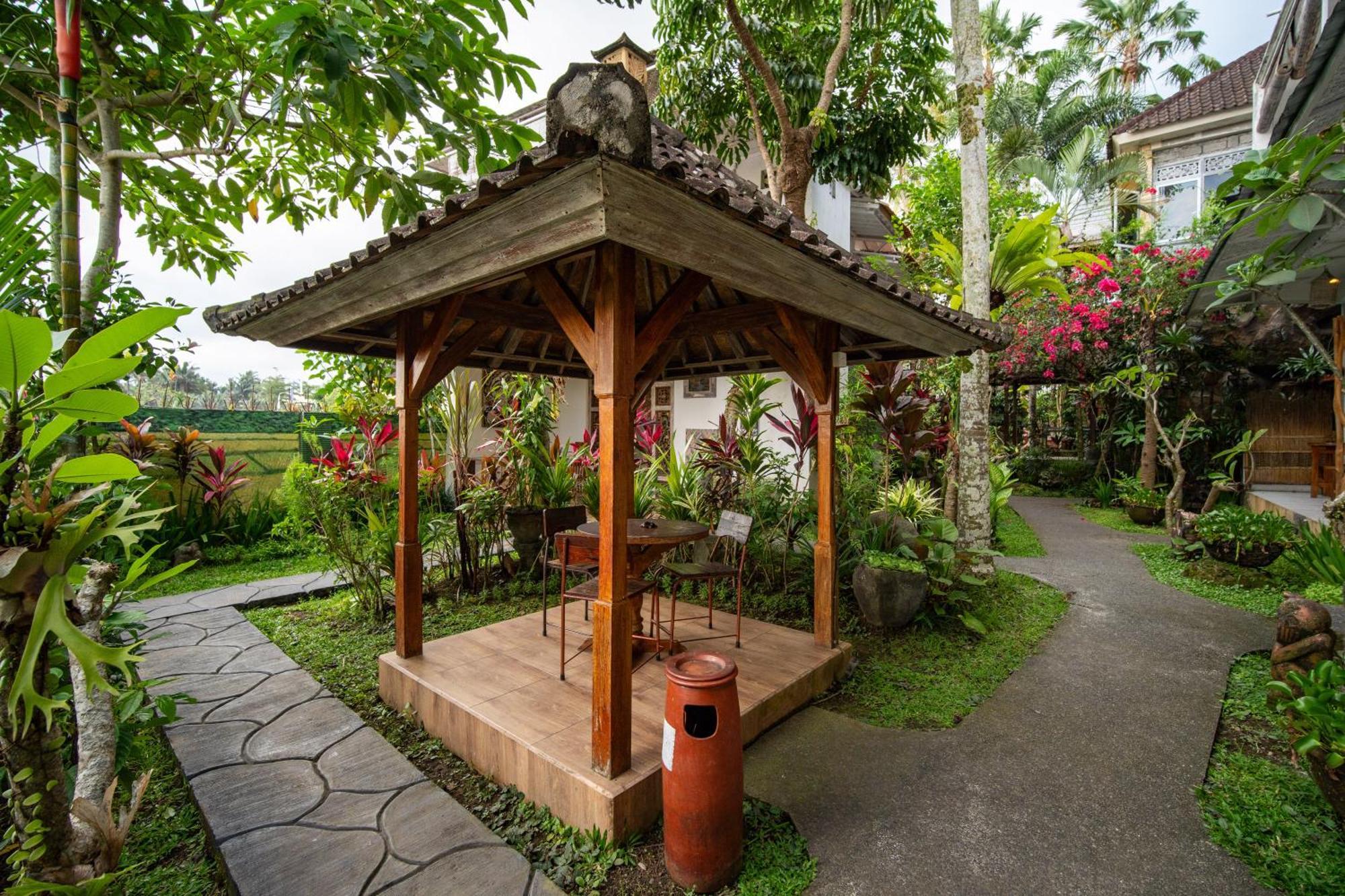 Kubu Sari Ubud Extérieur photo